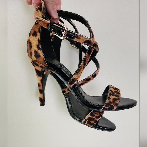 NINE WEST Leopard Print Calf Hair Womens Heels Size 6 - Picture 2 of 5